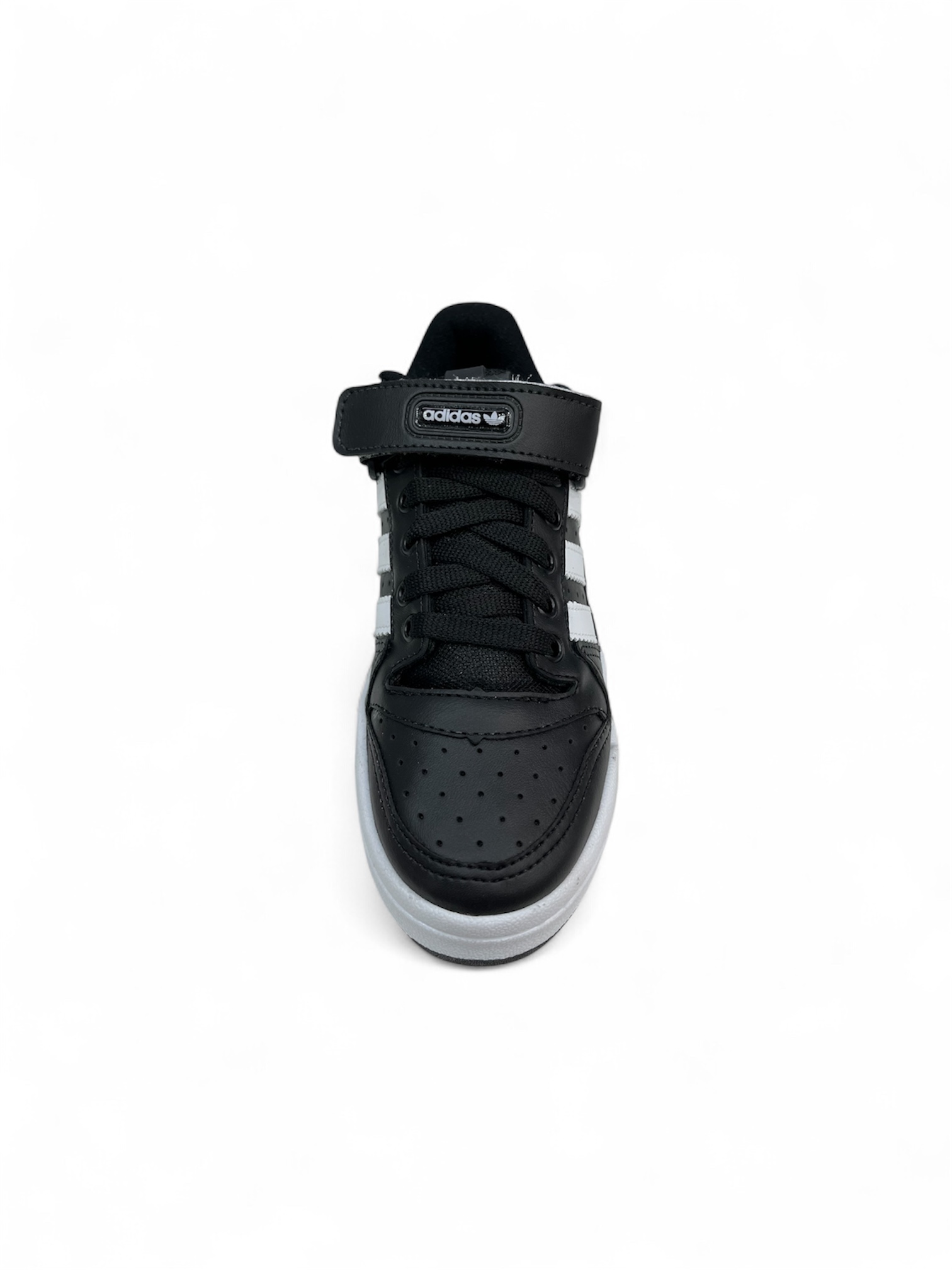 ADIDAS FÓRUM LOW ( PRETO / BRANCO)