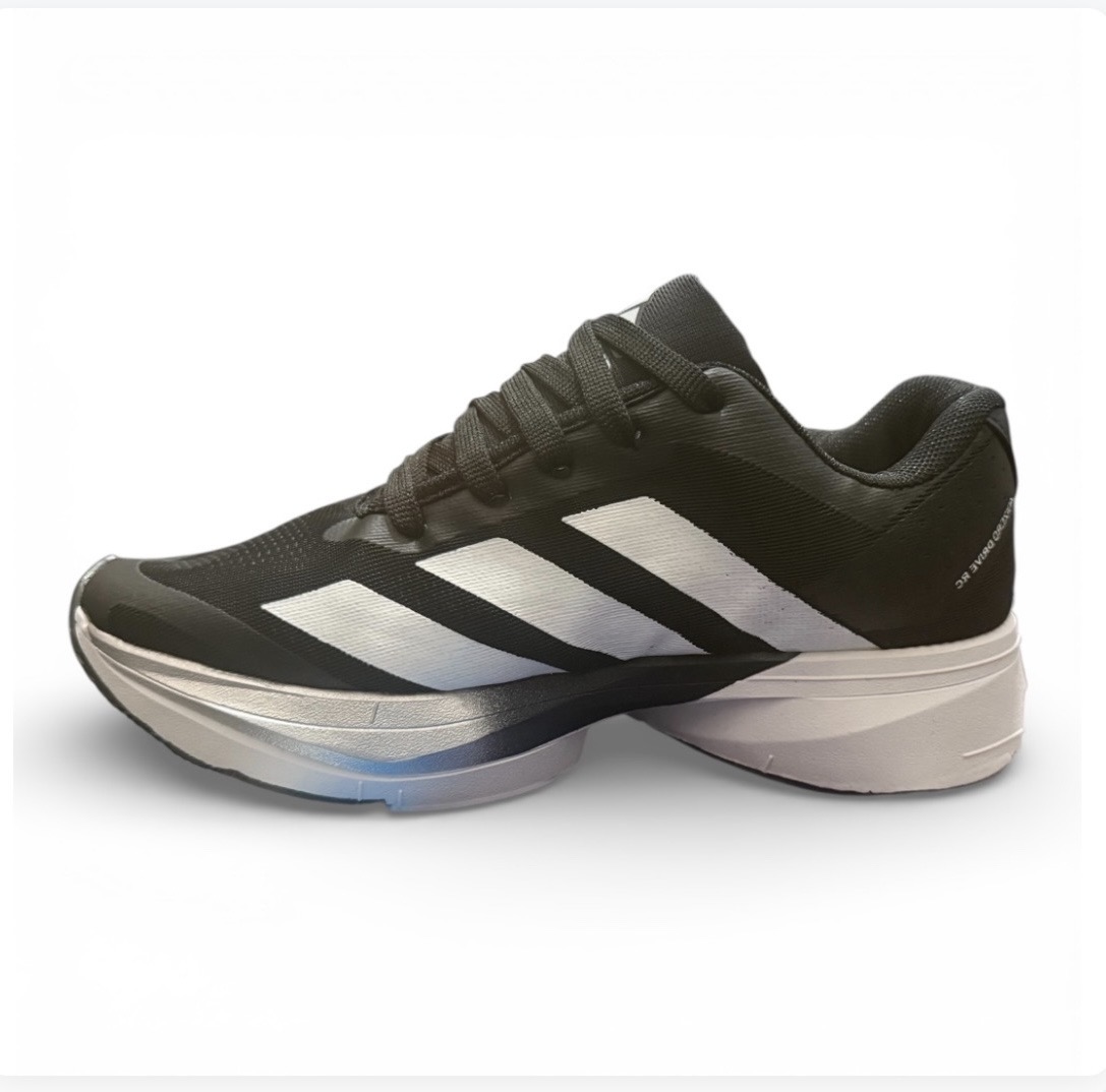 ADIDAS ADIZERO DRIVE RC ( PRETO / BCO )