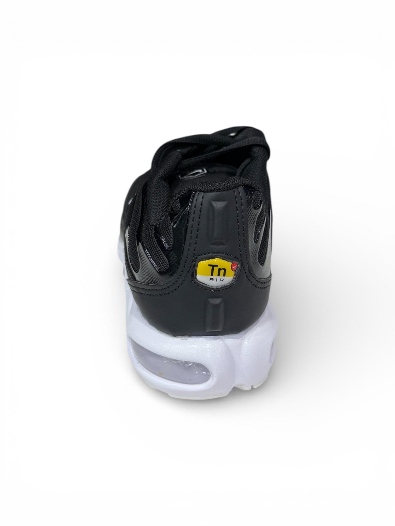 NIKE TN IMPORTADO ( PRETO BRANCO)